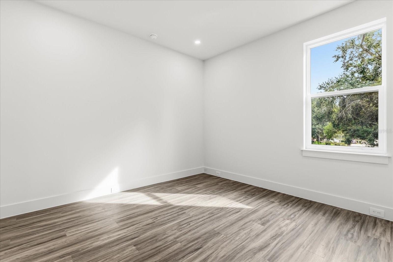 HANDSONHURST - Residential