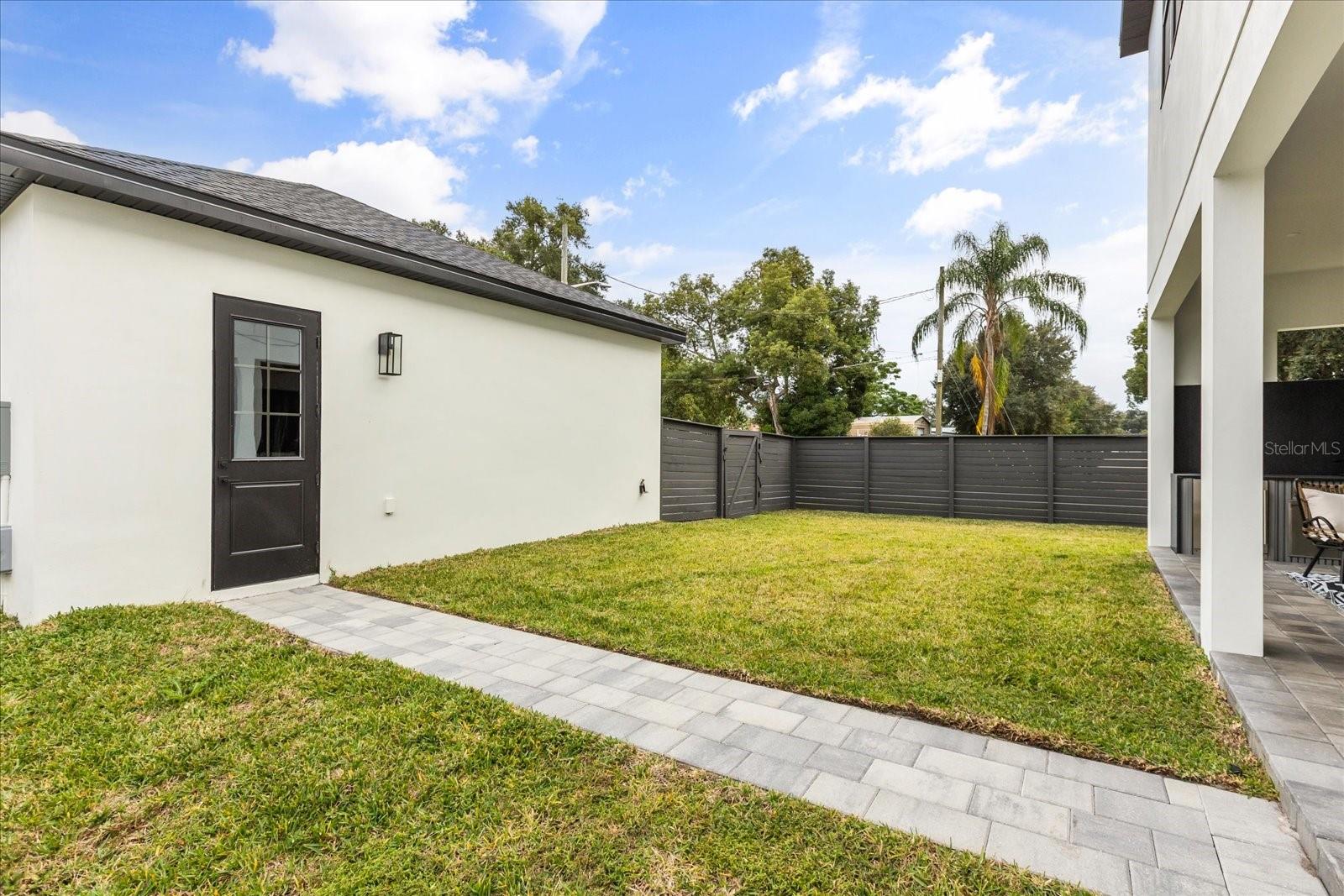 HANDSONHURST - Residential