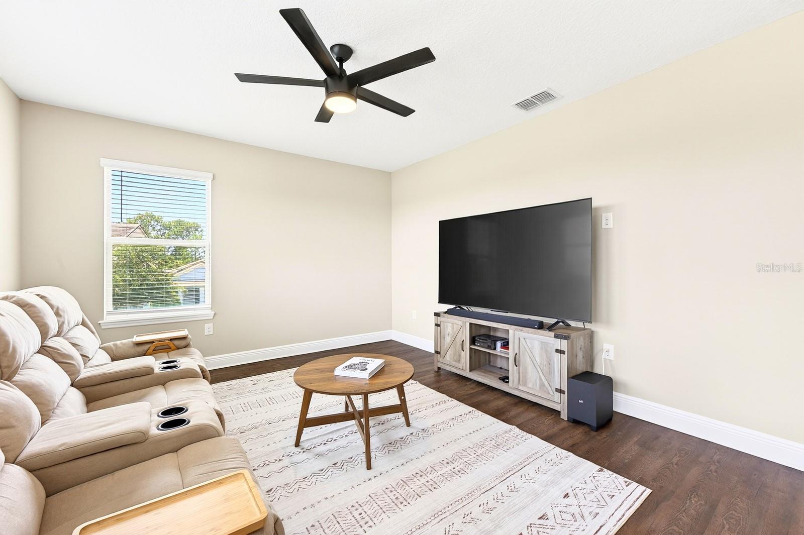 WATERLEIGH PH 2C-1 - Residential
