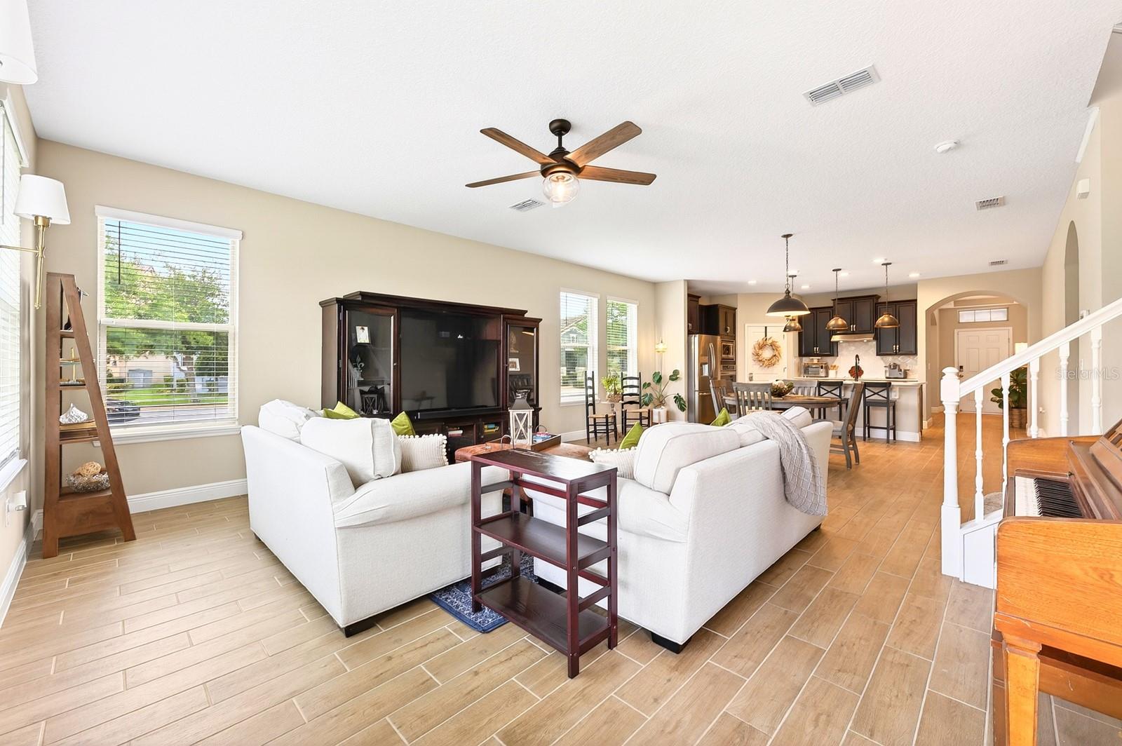 WATERLEIGH PH 2C-1 - Residential