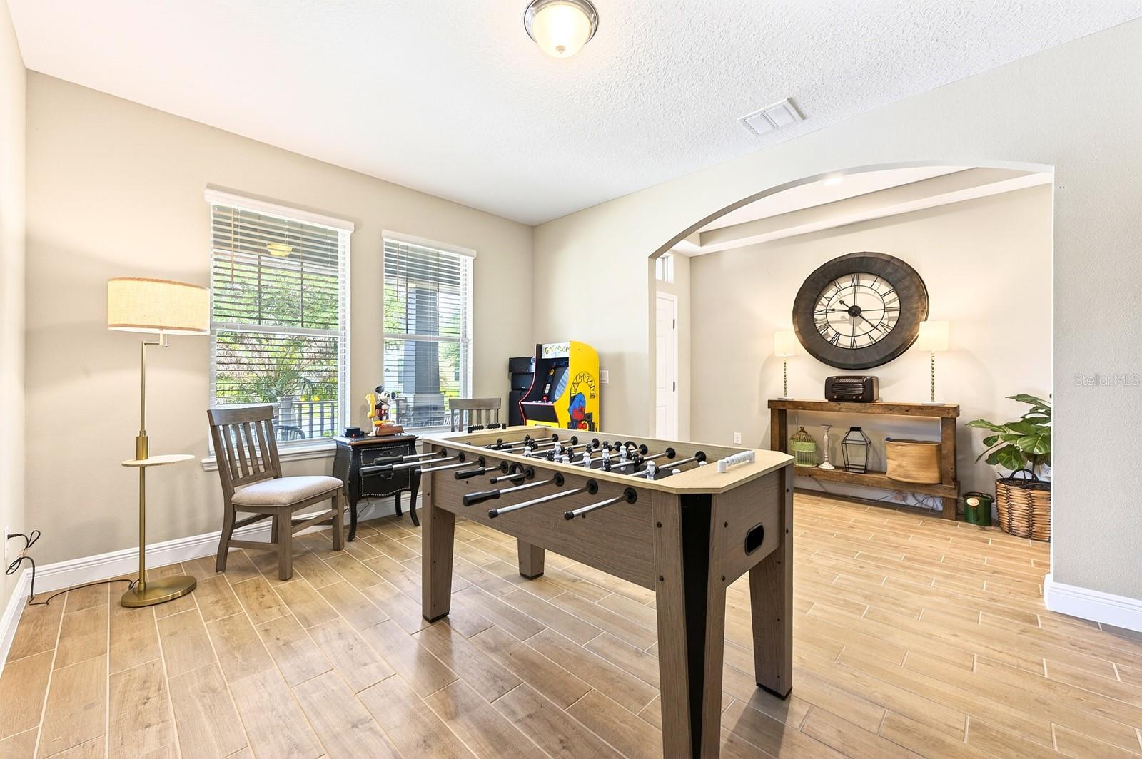 WATERLEIGH PH 2C-1 - Residential
