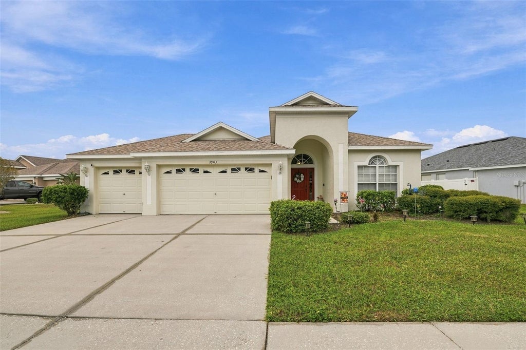 Photo of 10915 Australian Pine Drive, Riverview, FL 33579 (MLS # TB8555849)