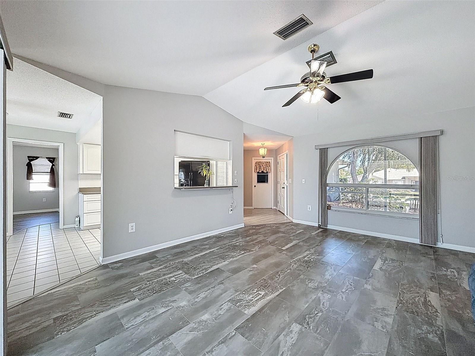 SPRING HILL - Residential