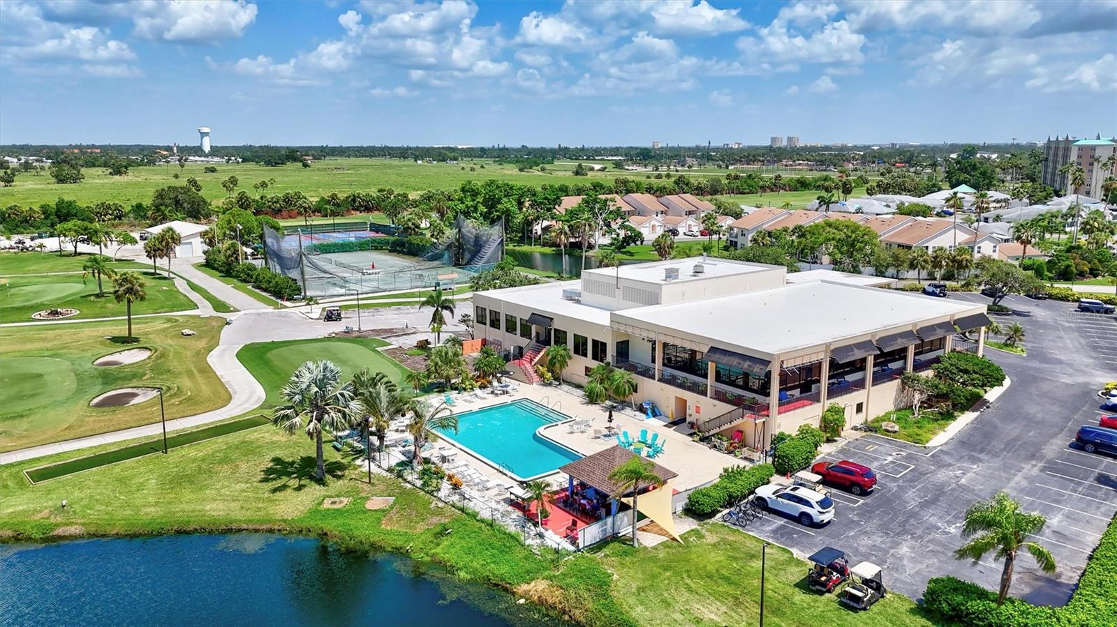 BAY CLUB PH II - Residential