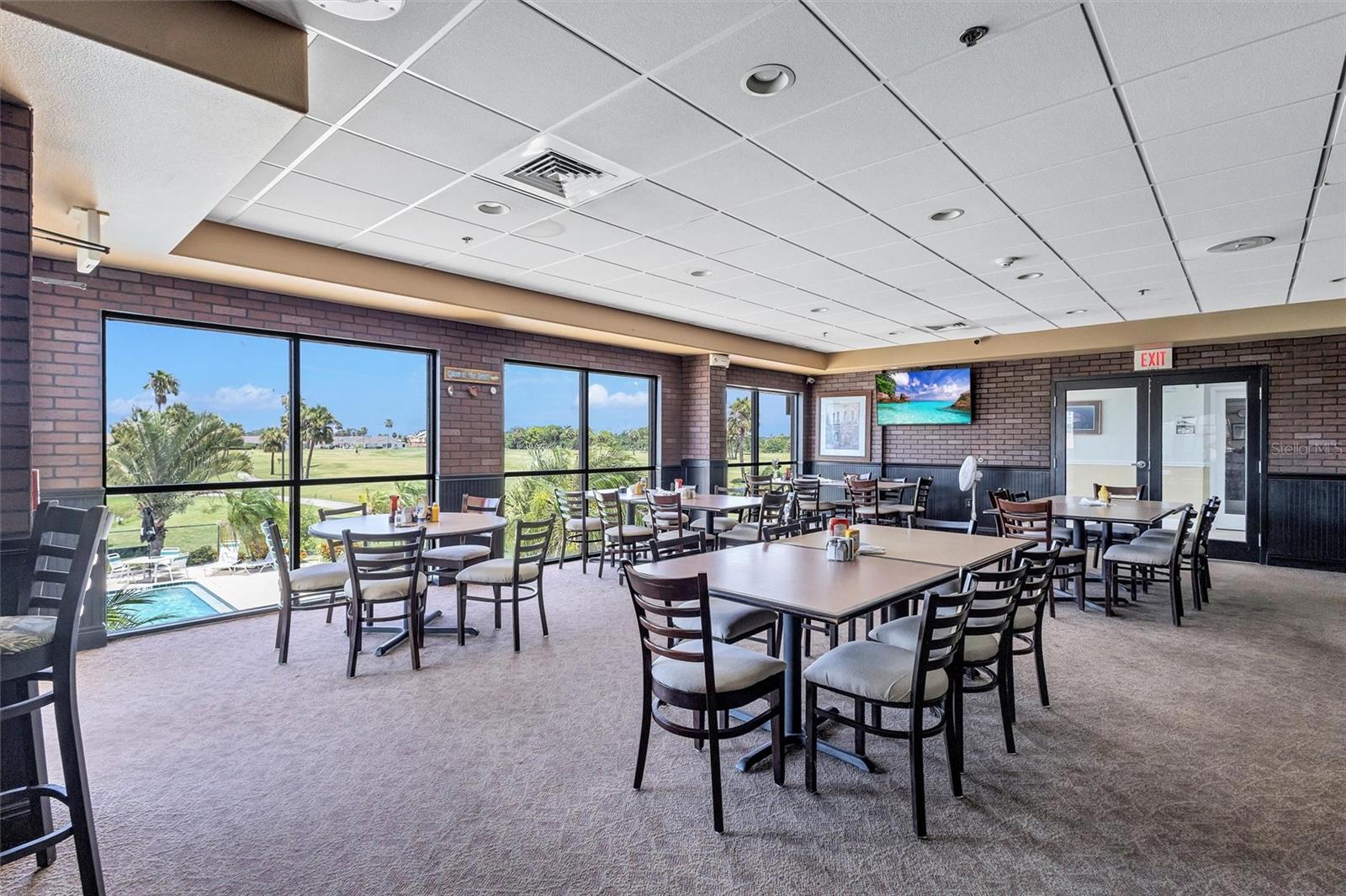 BAY CLUB PH II - Residential