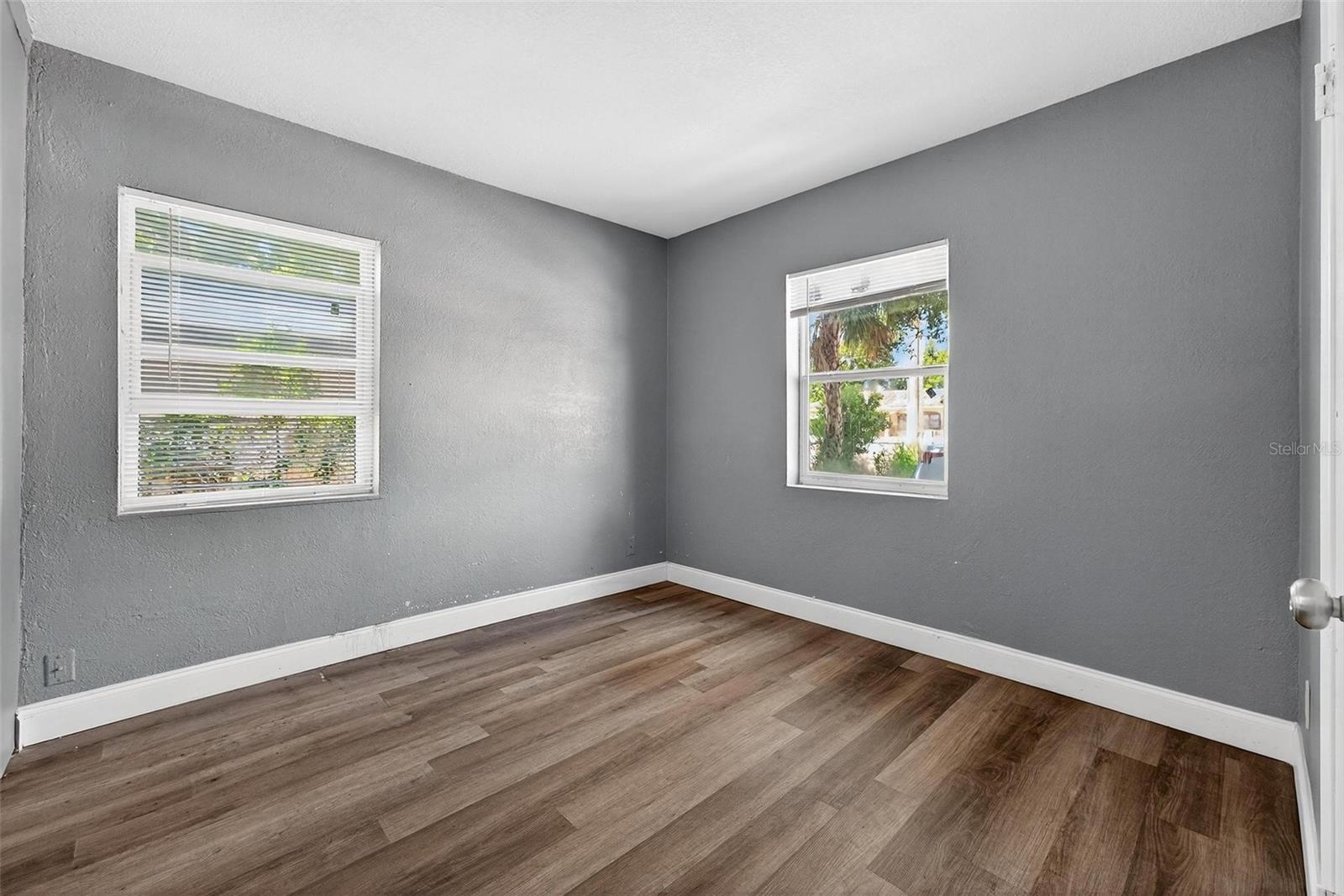 PINE HILLS MANOR 02 - Commercial Sale