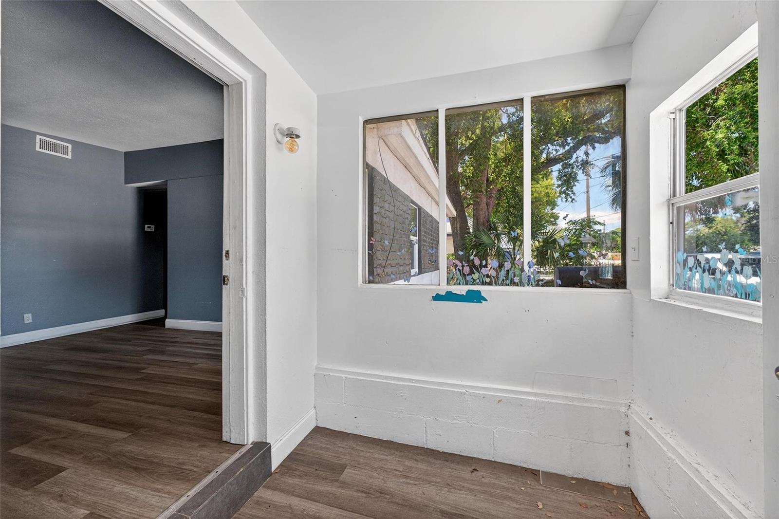 PINE HILLS MANOR 02 - Commercial Sale