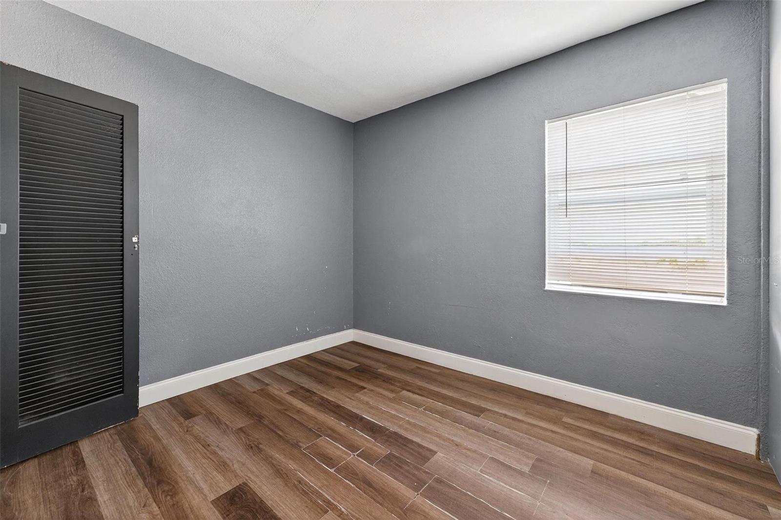 PINE HILLS MANOR 02 - Commercial Sale