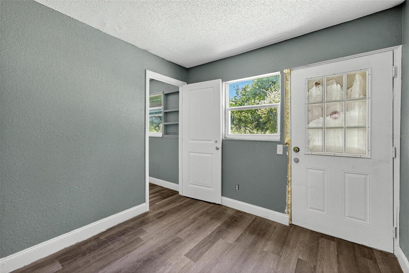 PINE HILLS MANOR 02 - Commercial Sale