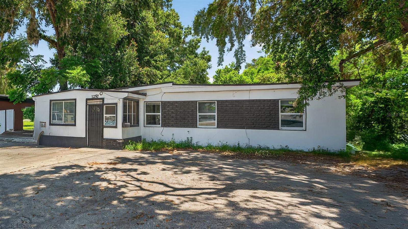 PINE HILLS MANOR 02 - Commercial Sale