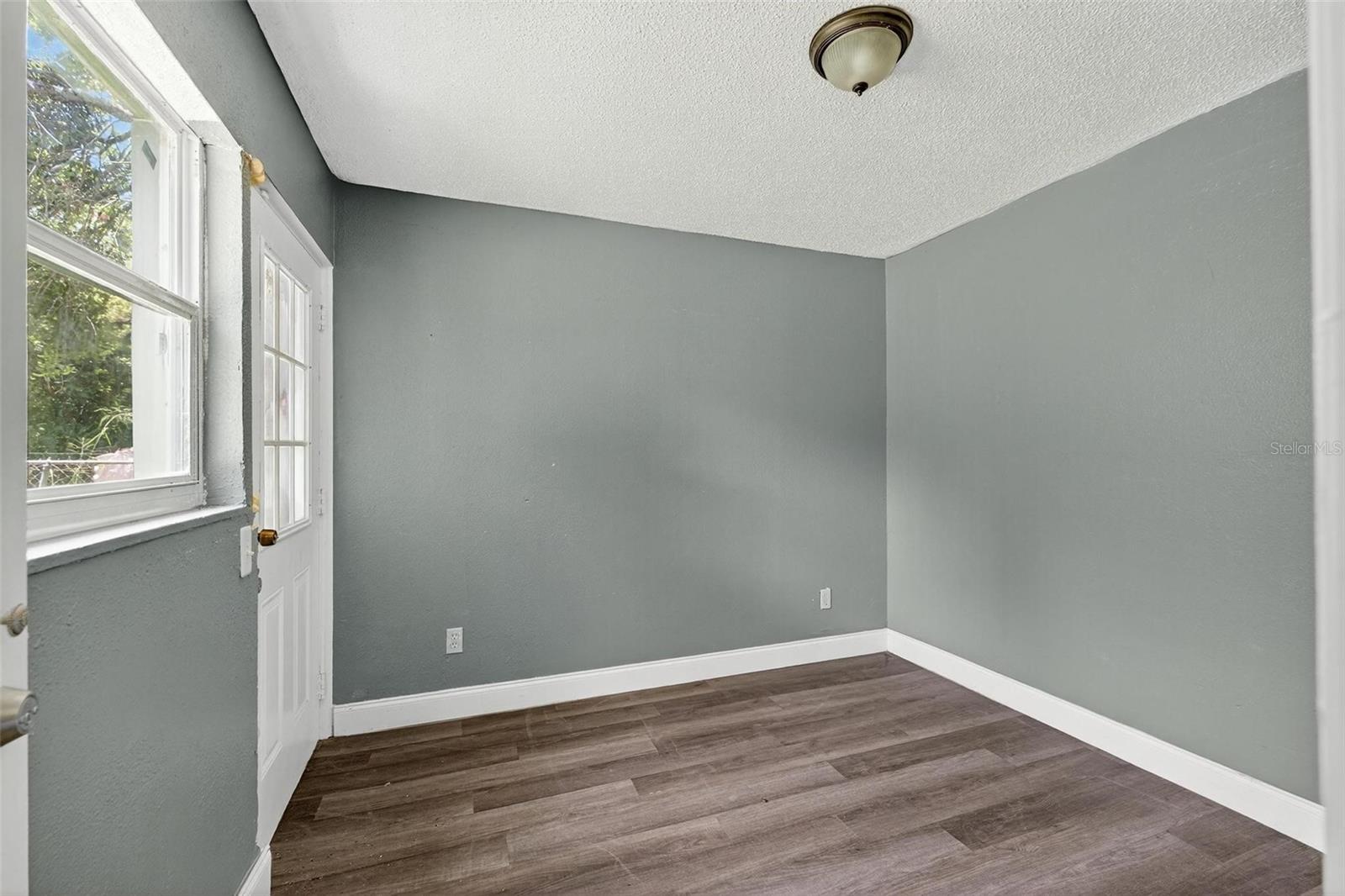 PINE HILLS MANOR 02 - Commercial Sale