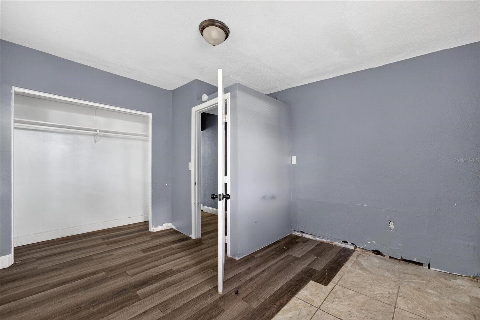 PINE HILLS MANOR 02 - Commercial Sale