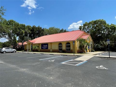 Tiny photo for 700 Doctors Court, Leesburg, FL 34748 (MLS # G5081840)