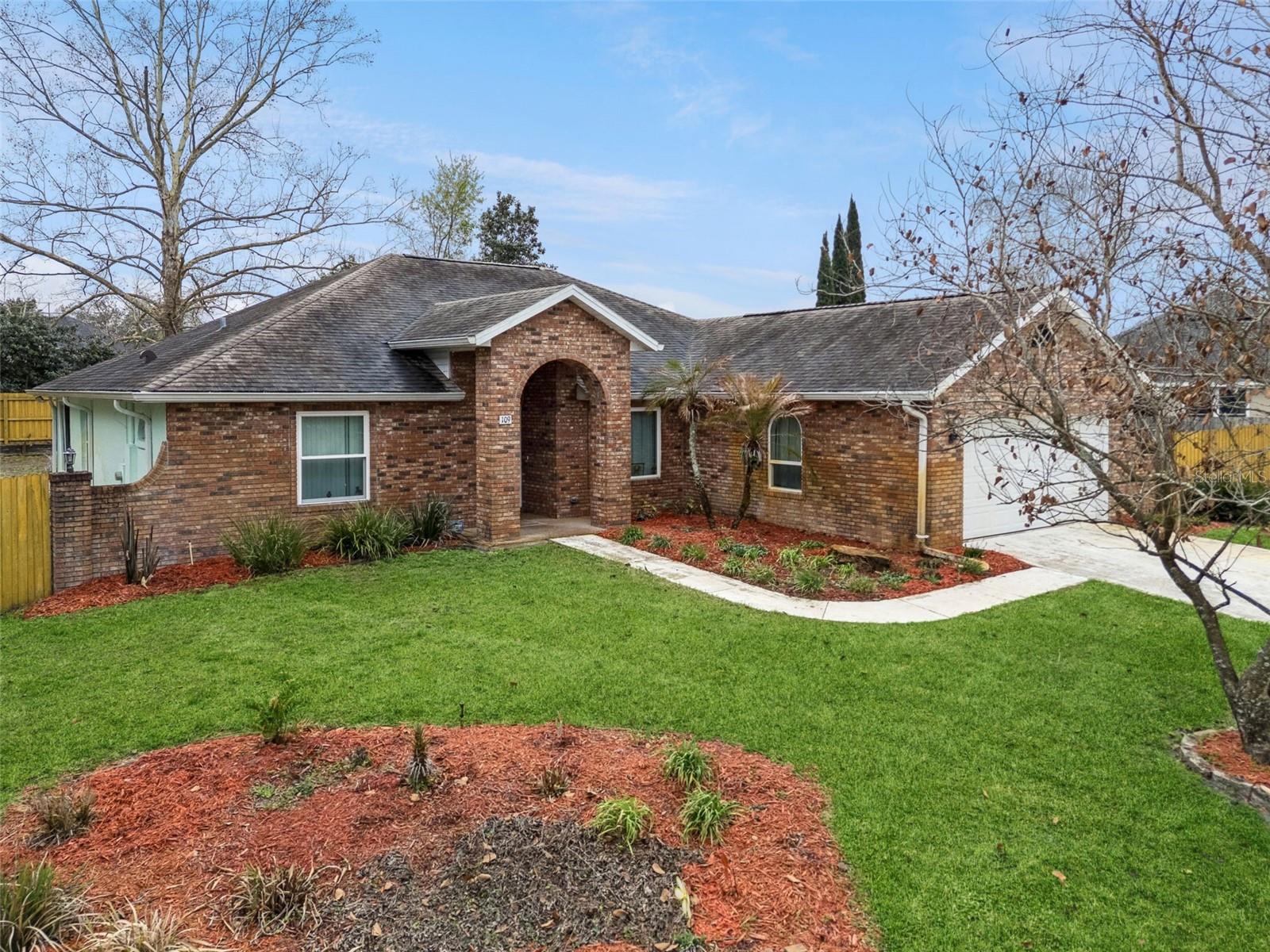 109 HUNTER POINT COURT