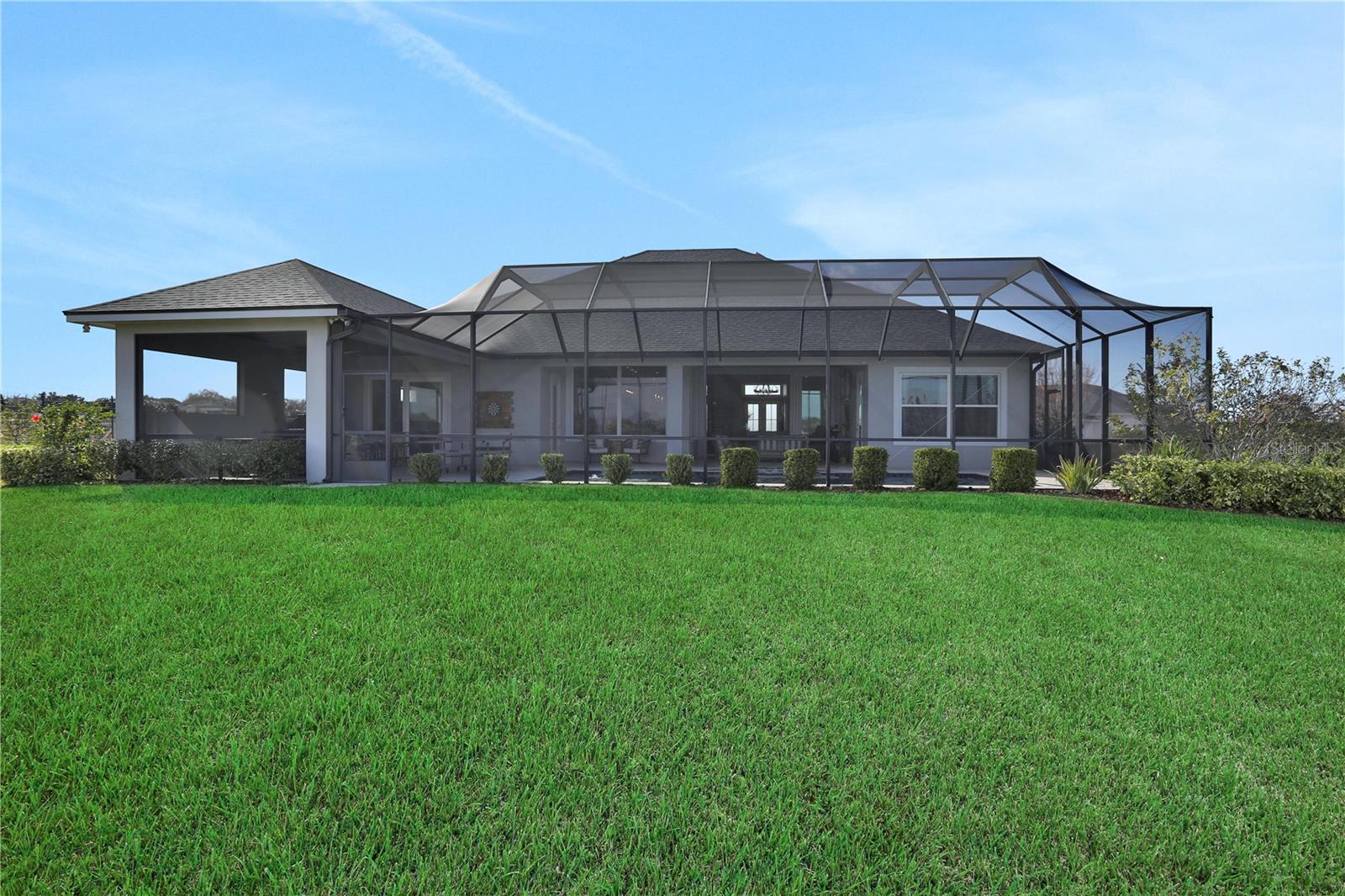 EMERALD PALMS - Residential