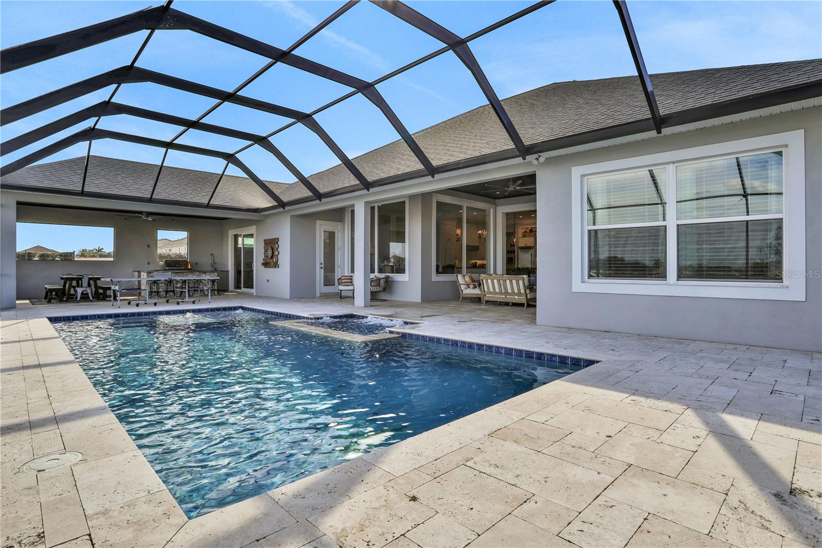 EMERALD PALMS - Residential