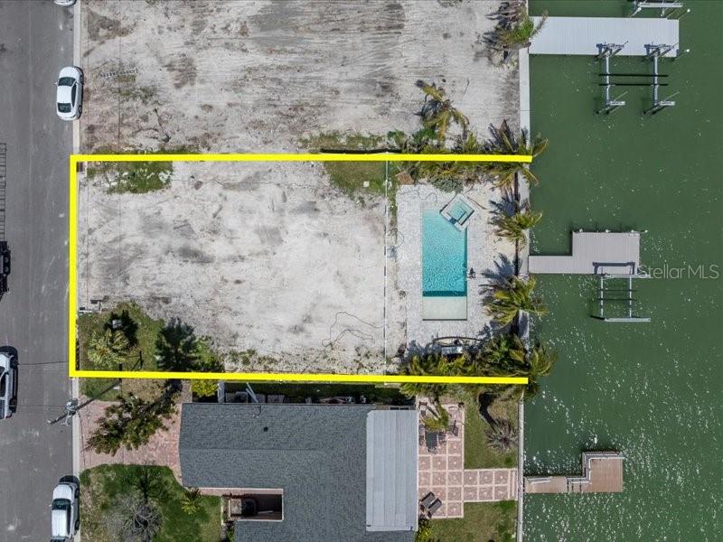 CRYSTAL ISLAND - Residential