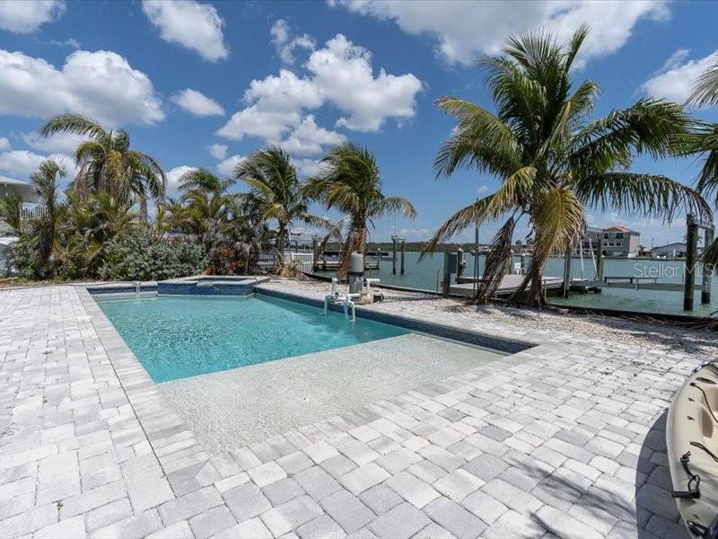 CRYSTAL ISLAND - Residential