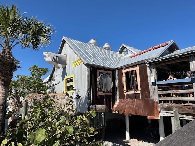 CRYSTAL ISLAND - Residential