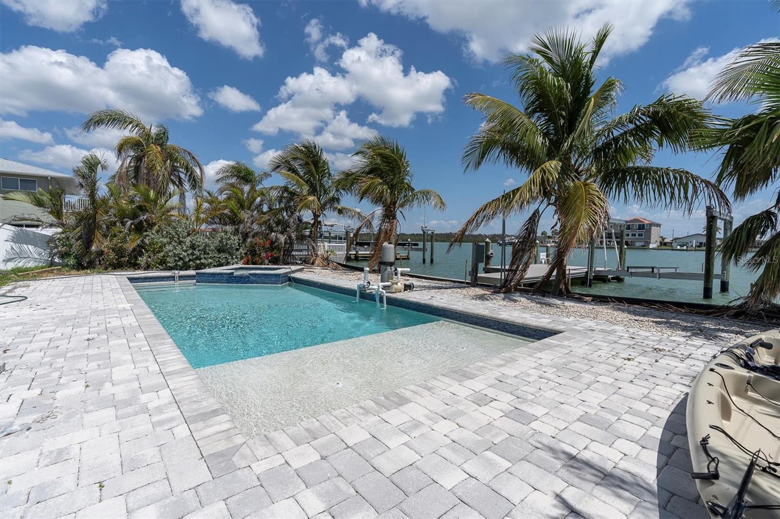 CRYSTAL ISLAND - Residential