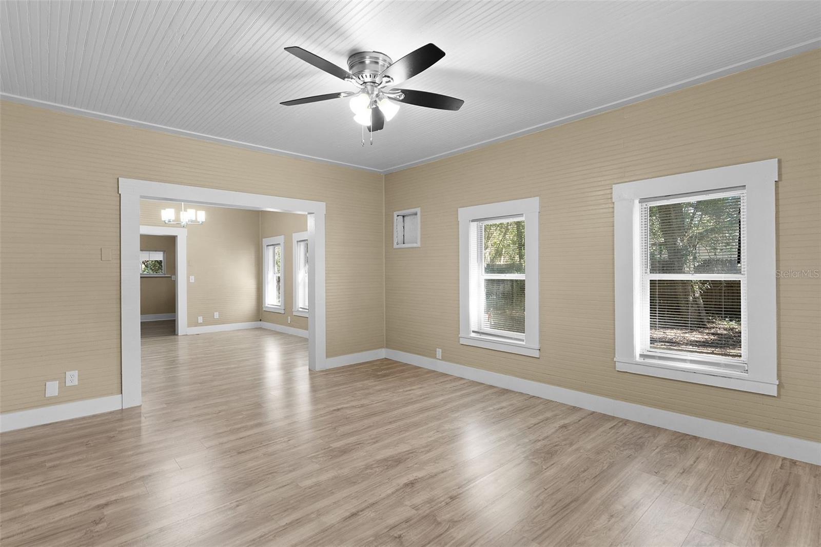 REGAL PARK - Residential