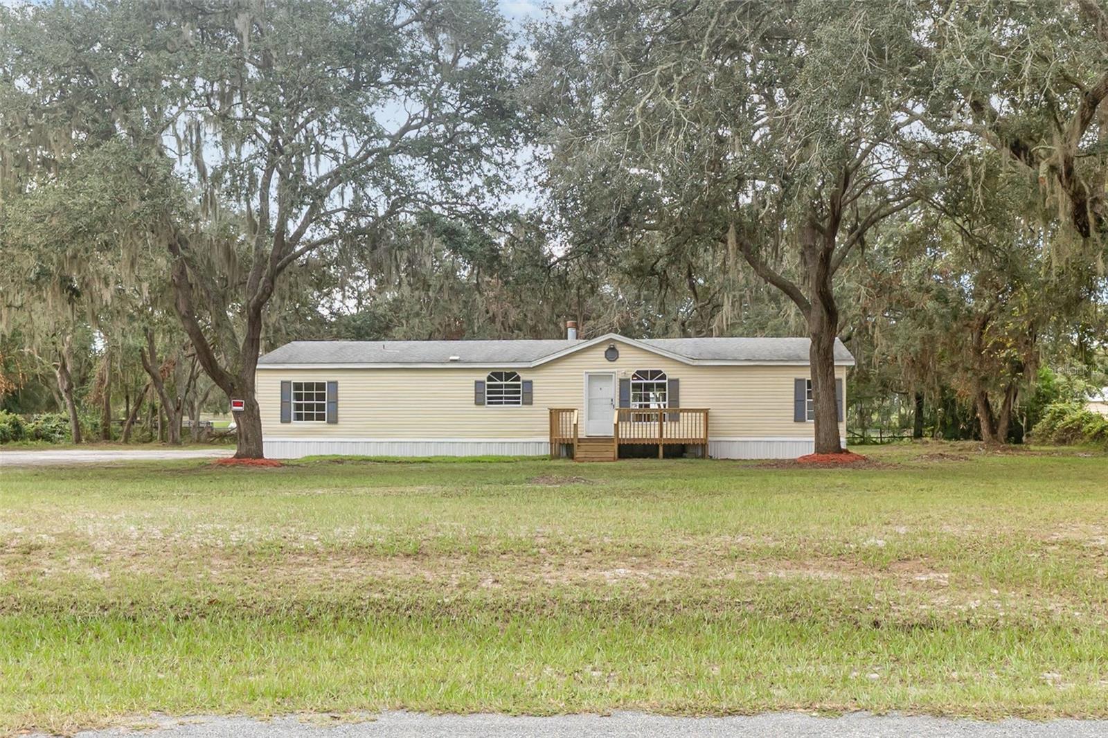 LAKE MAGNOLIA ESTATES UNIT 02 - Residential