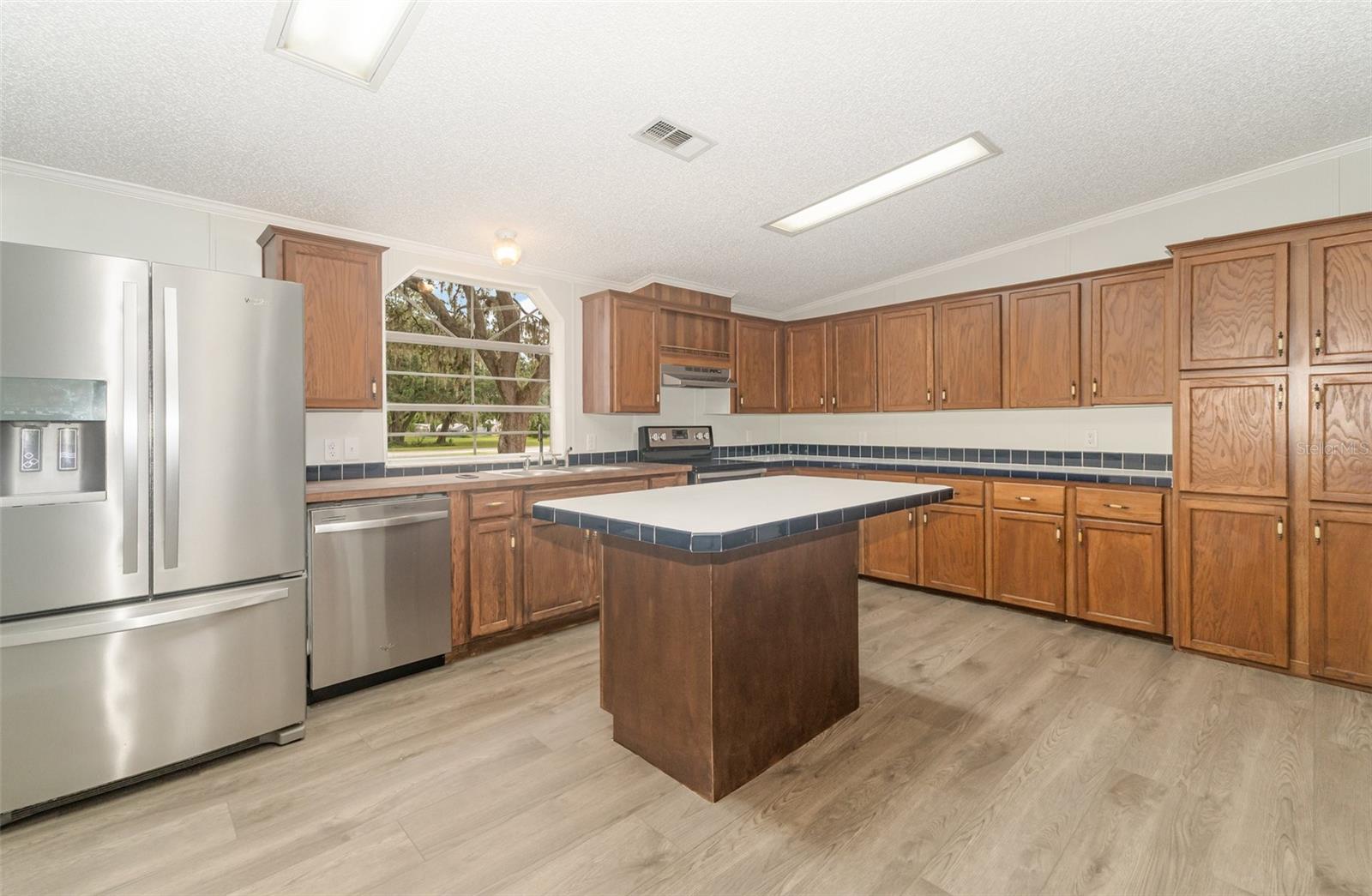 LAKE MAGNOLIA ESTATES UNIT 02 - Residential