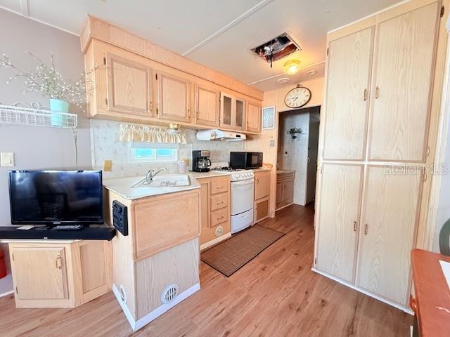 TREE LAKES TRAVEL TRAILER CO-OP - Residential