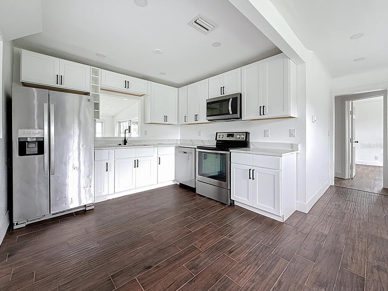 LARRYS SUB - Residential