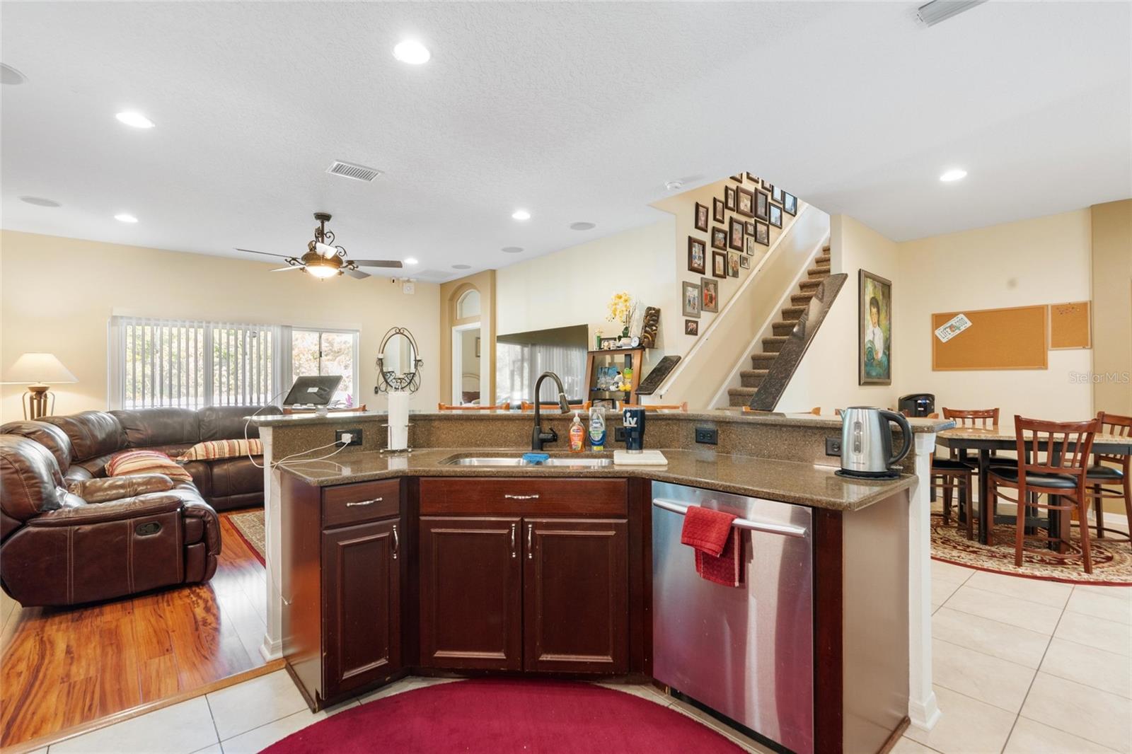 WATERS EDGE - Residential