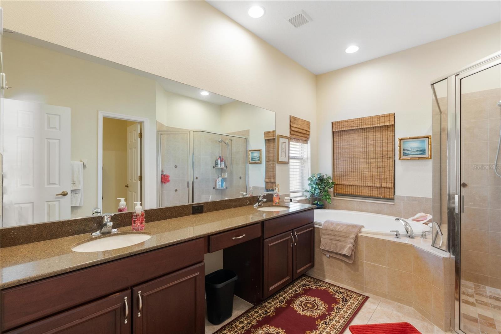 WATERS EDGE - Residential