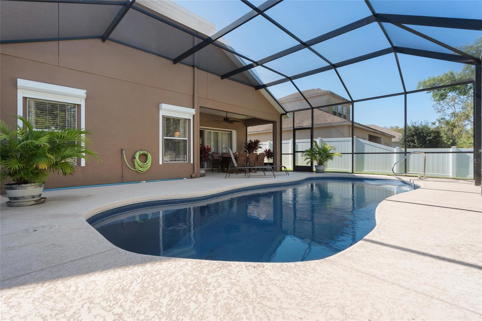 WATERS EDGE - Residential