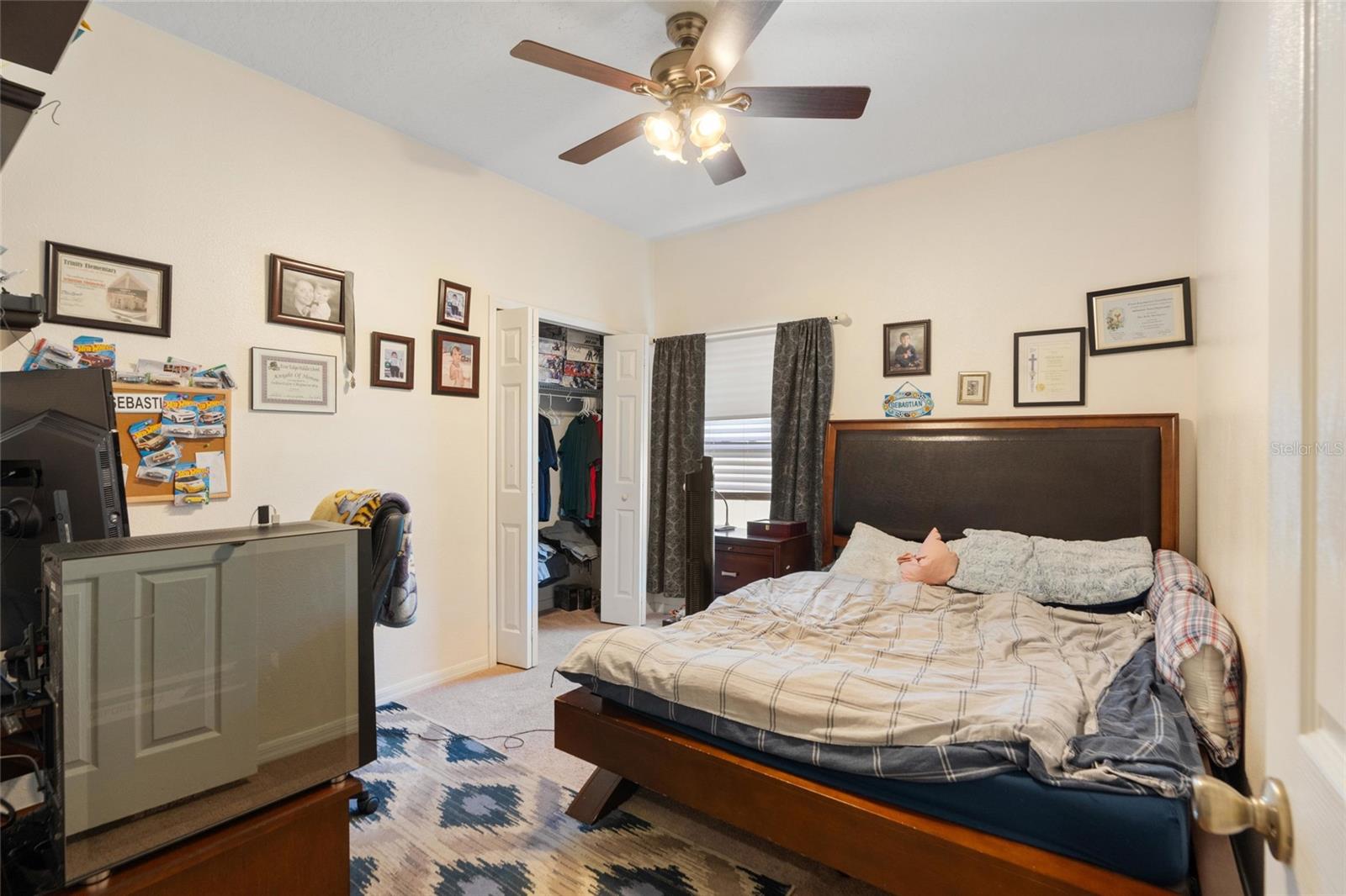 WATERS EDGE - Residential