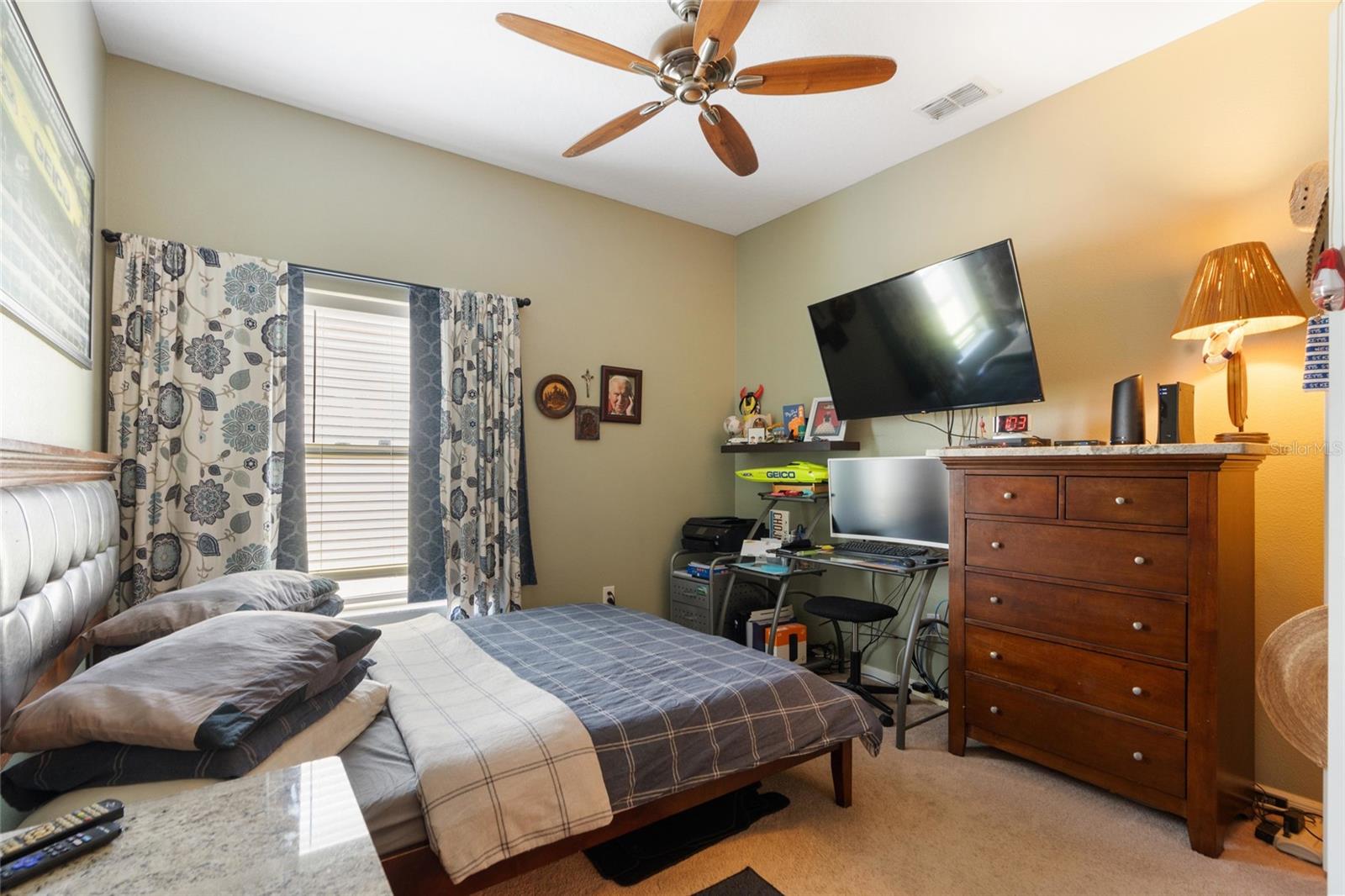 WATERS EDGE - Residential