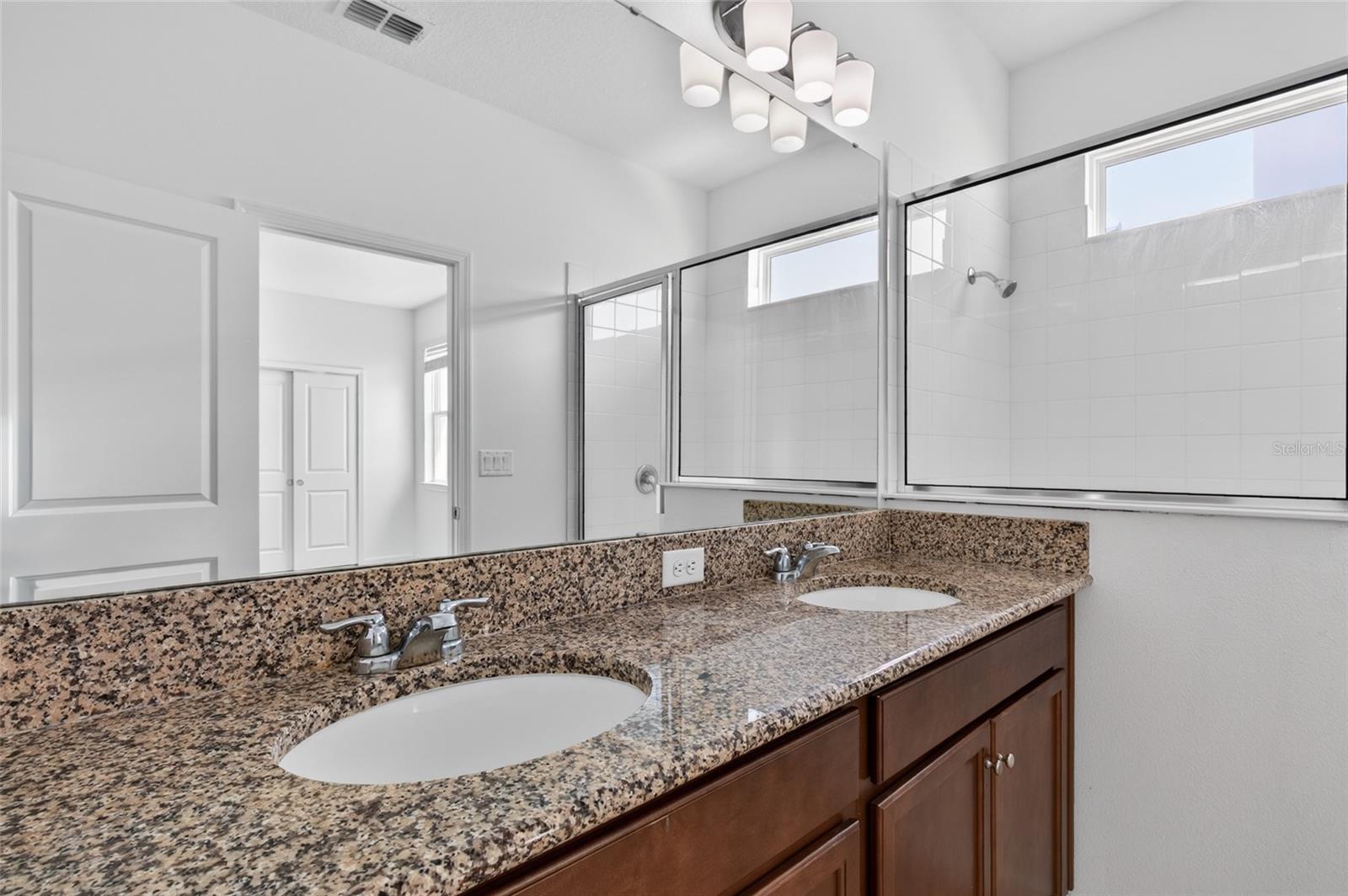 HARTWOOD LNDG - Residential