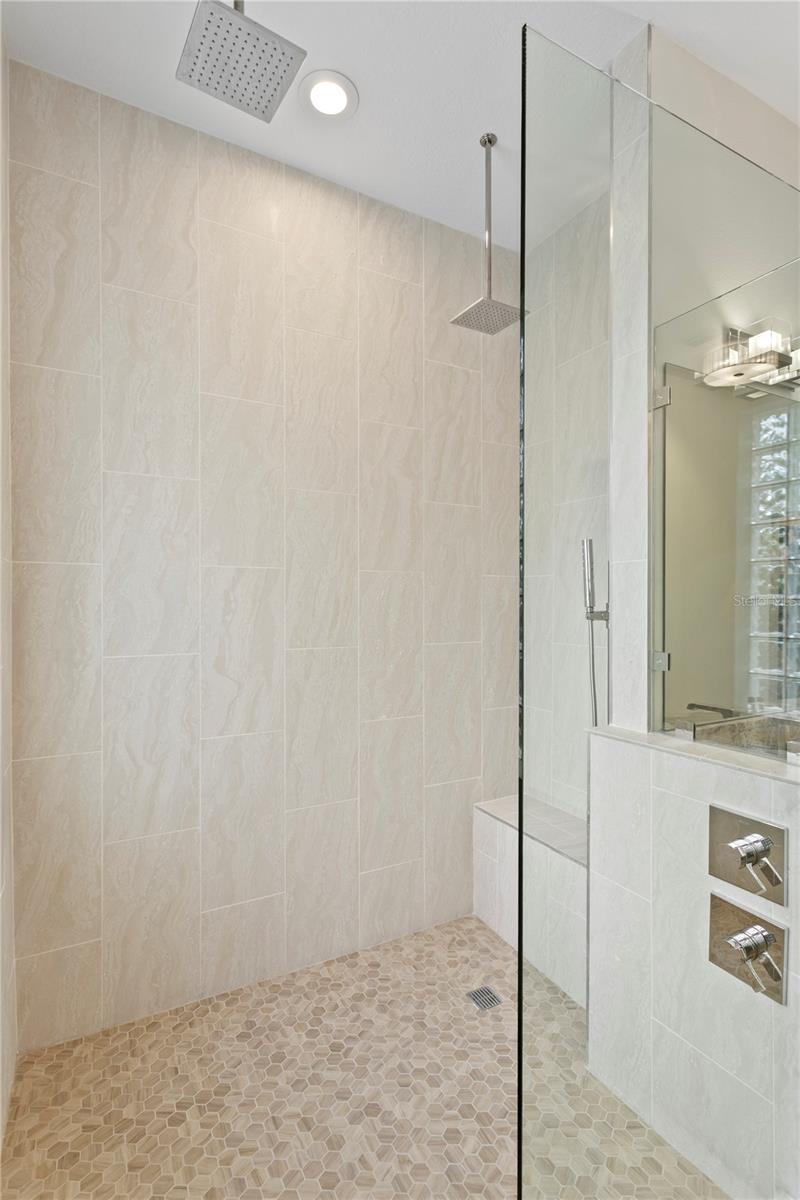 DAVIS ISLANDS PB10 PG52 TO 57 - Residential