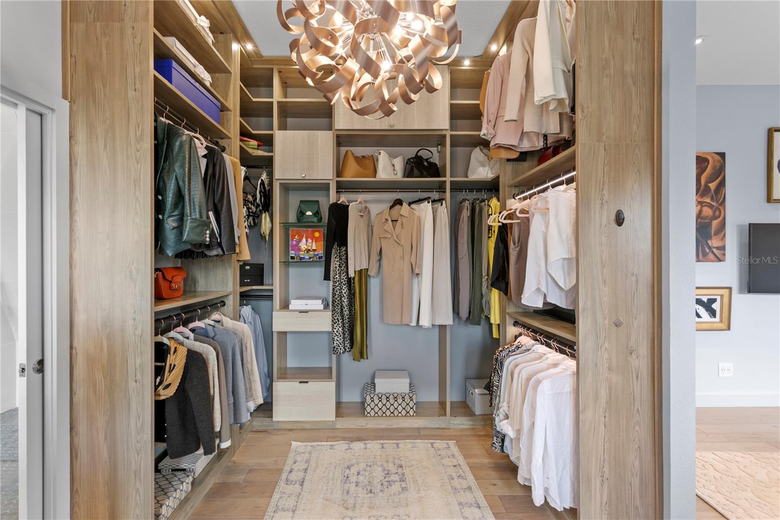 DAVIS ISLANDS PB10 PG52 TO 57 - Residential