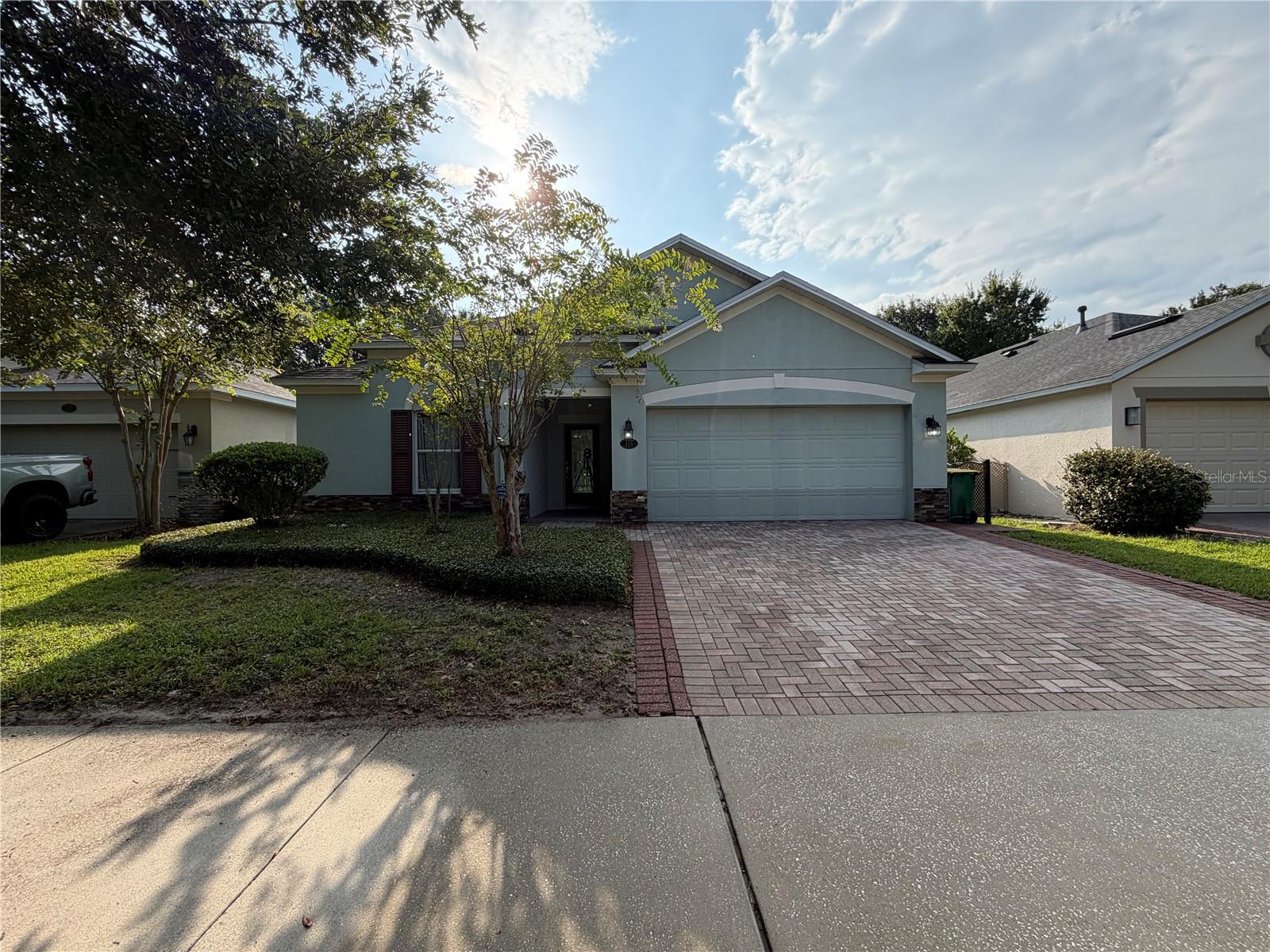 115 GLADESDOWN COURT