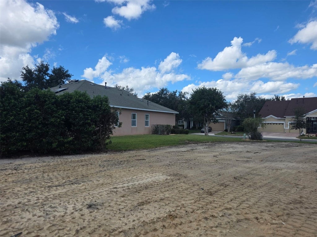 Photo of 248 Bayou Bend Road, Groveland, FL 34736 (MLS # G5119571)