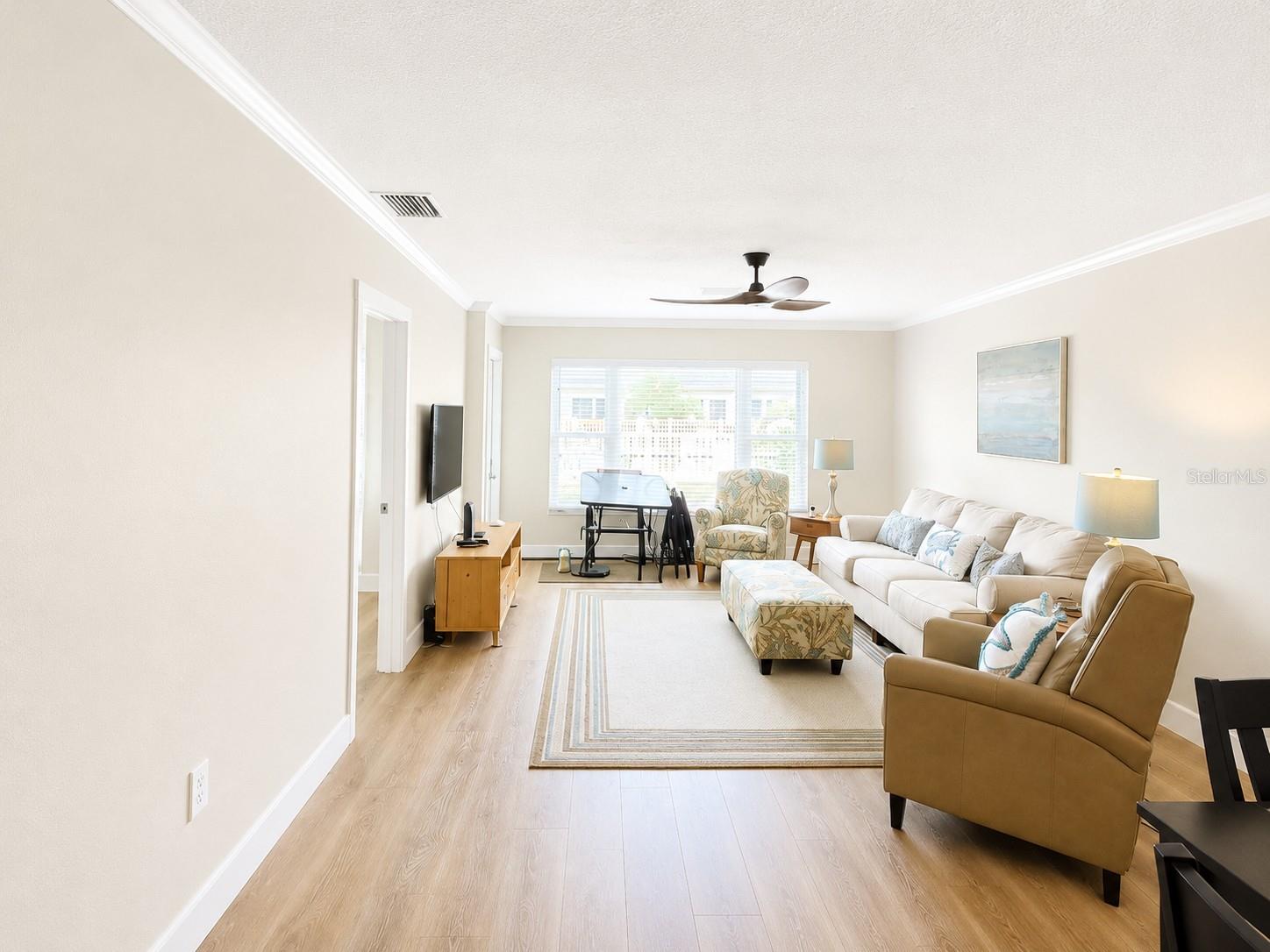 9718 HERNANDO COURT