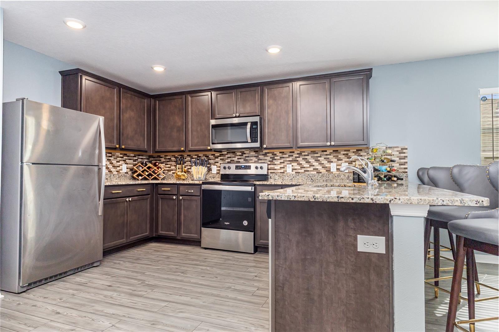 RIDGE AT SWAN LAKE - Residential Lease