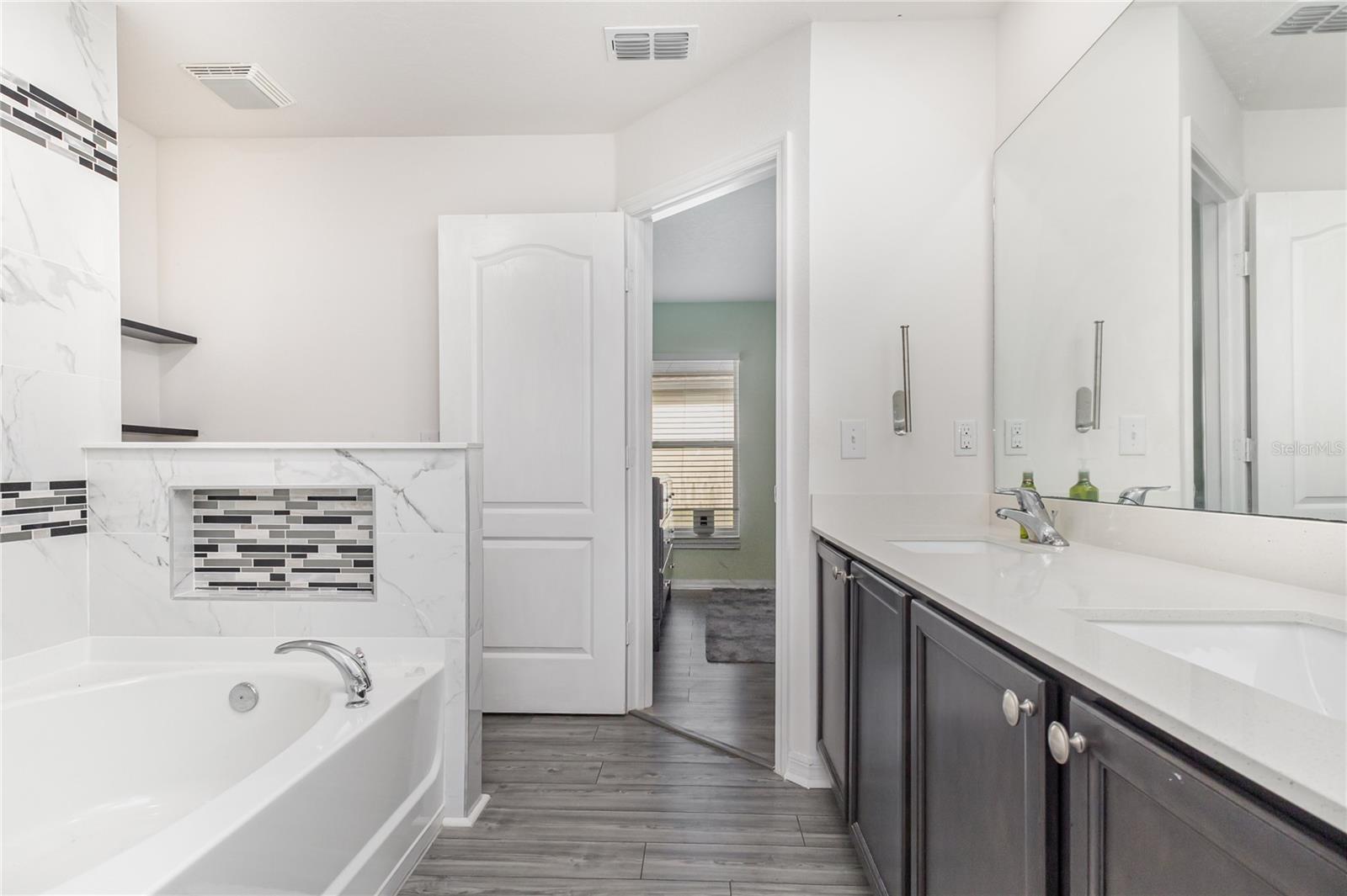 RIDGE AT SWAN LAKE - Residential Lease