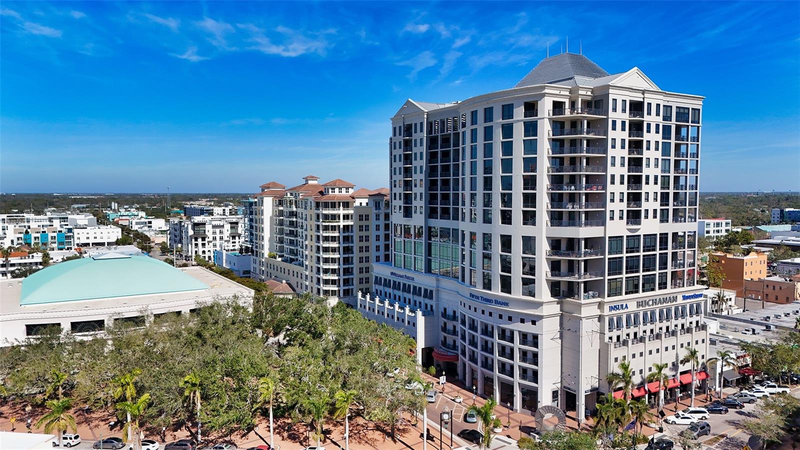 PLAZA AT 05 POINTS RESIDENCES - Residential