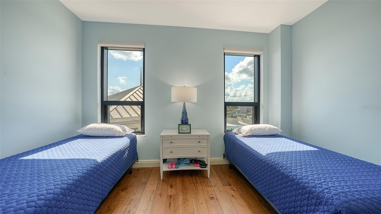 PLAZA AT 05 POINTS RESIDENCES - Residential