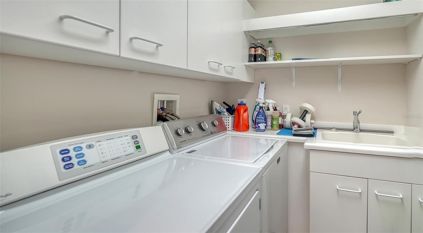 PLAZA AT 05 POINTS RESIDENCES - Residential