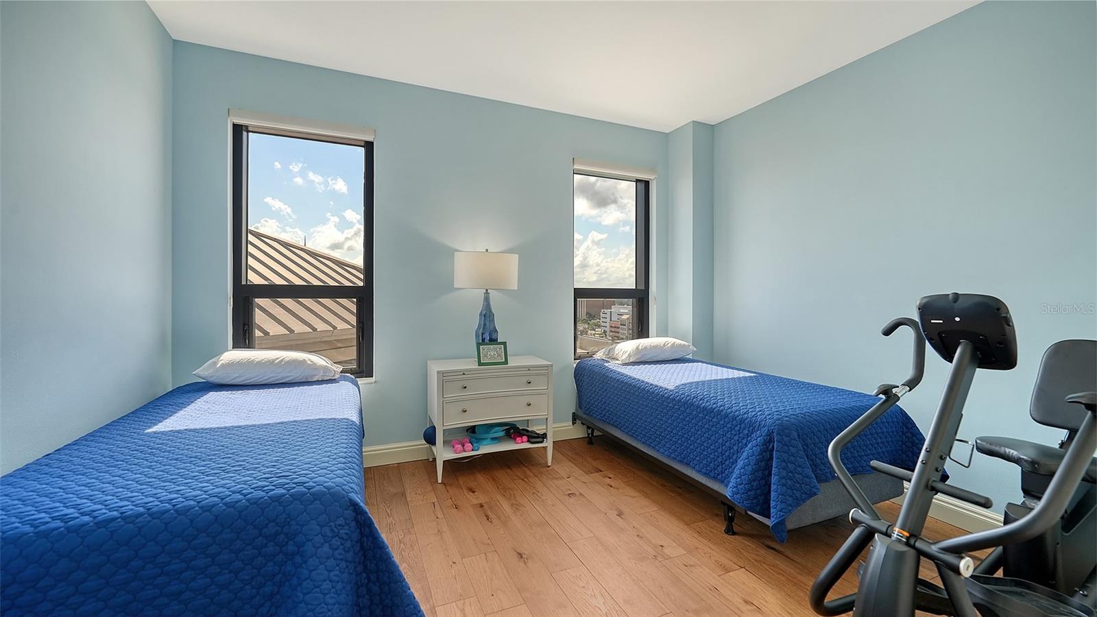 PLAZA AT 05 POINTS RESIDENCES - Residential