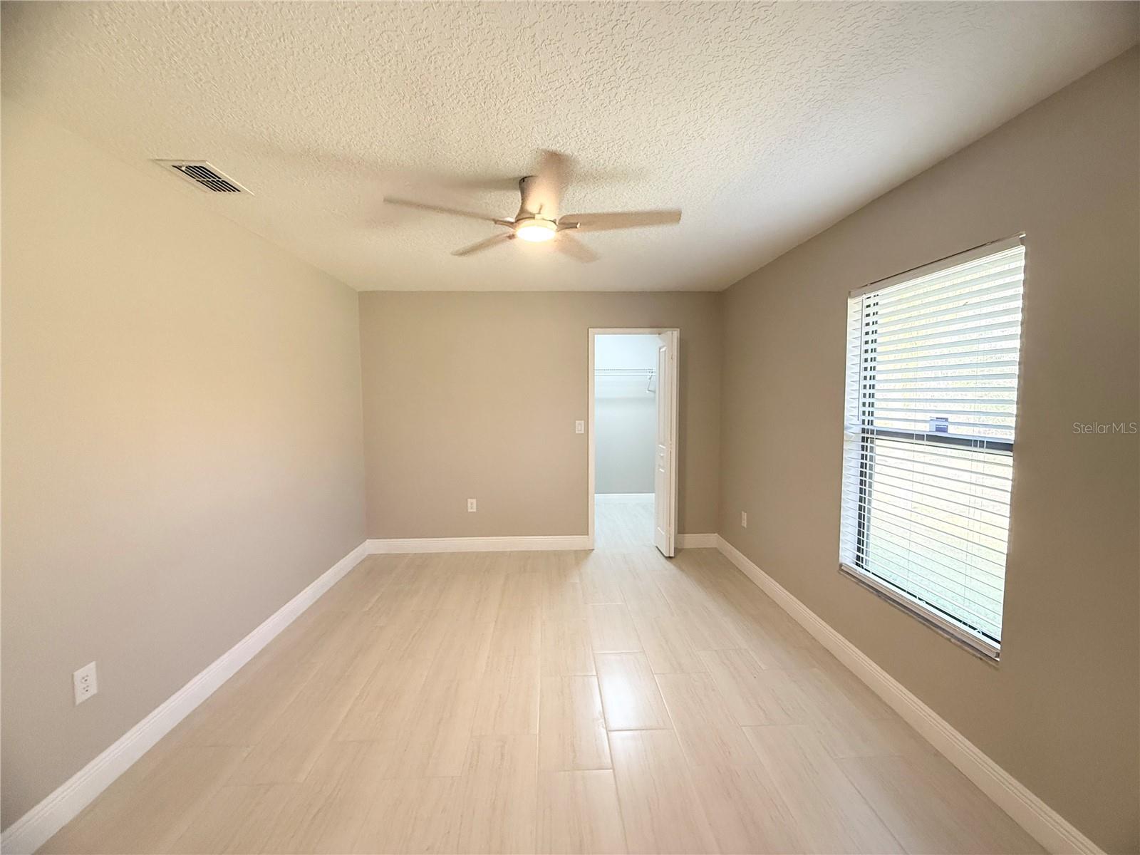 COUNTRY SIDE MANOR - Residential