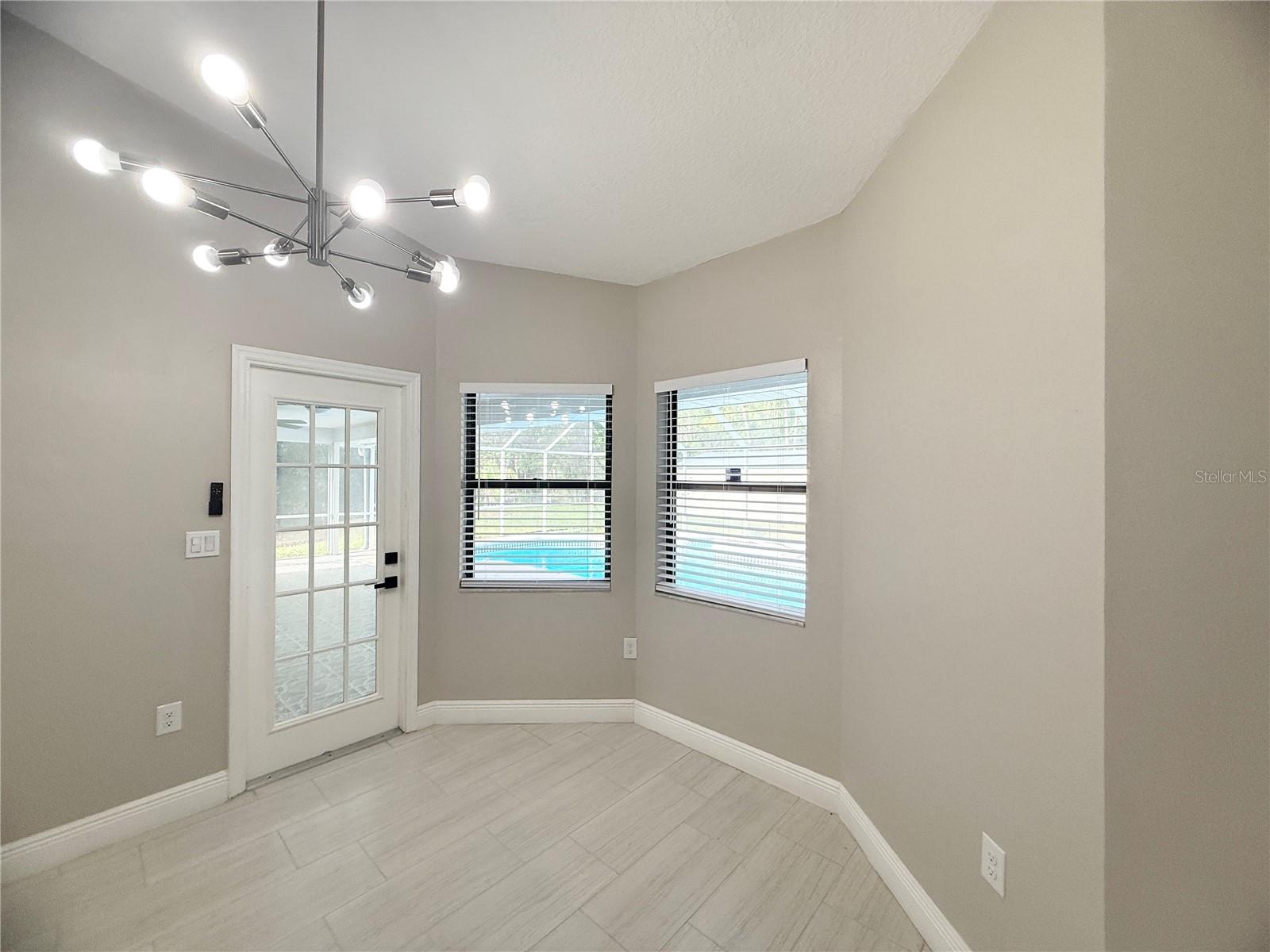 COUNTRY SIDE MANOR - Residential