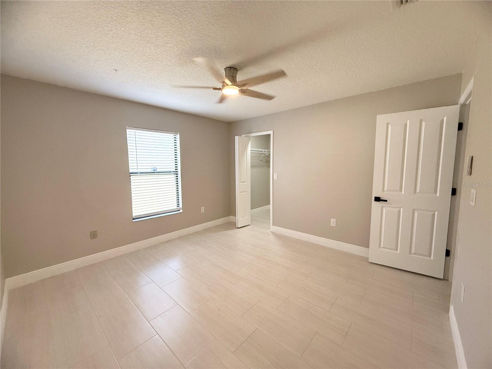 COUNTRY SIDE MANOR - Residential