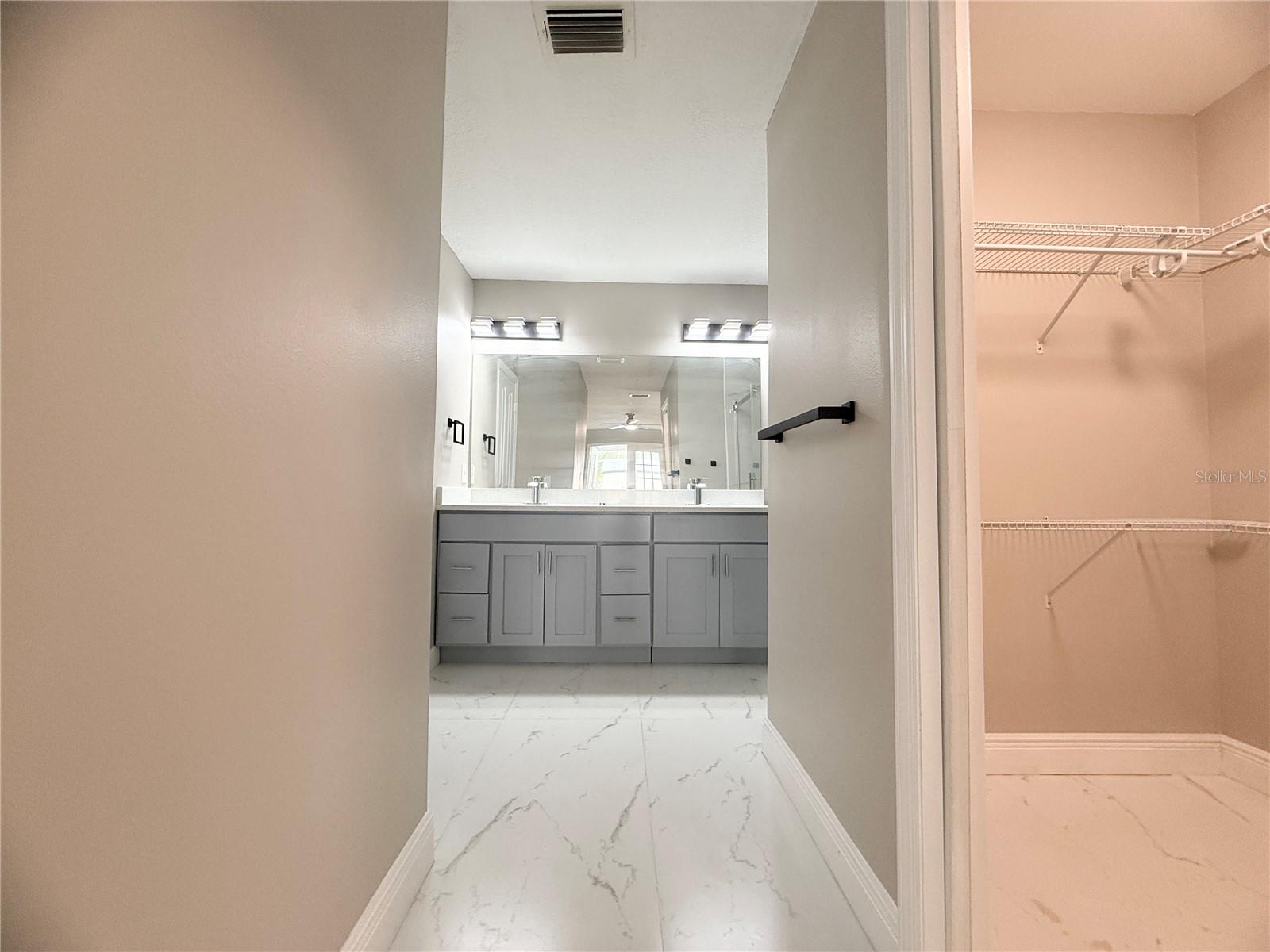 COUNTRY SIDE MANOR - Residential